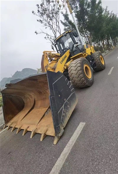 China Liugong ใช้รถตักล้อ 7 ตัน